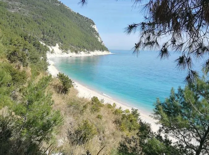 I Principi Del Conero 2 Διαμέρισμα